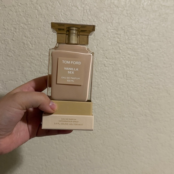 TOM FORD - Picture 2 of 6